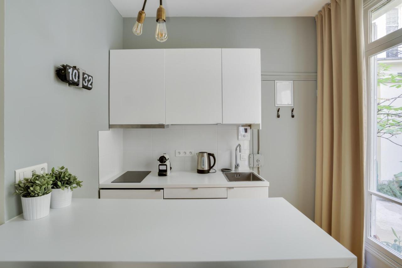 Charmant Studio Au Coeur De Paris Pour 2 Personnes By Weekome Εξωτερικό φωτογραφία