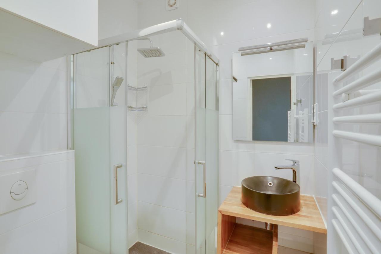 Charmant Studio Au Coeur De Paris Pour 2 Personnes By Weekome Εξωτερικό φωτογραφία